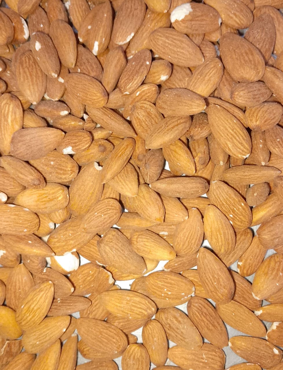Badam Giri American premium Quality(Almond Without Shell)